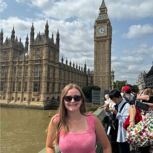 Meet your Posher, Josie